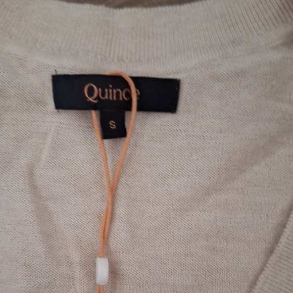 Quince FLAW Lightweight Cotton Cashmere V-Neck Sweater Heather Bone S NWT - Picture 3 of 4